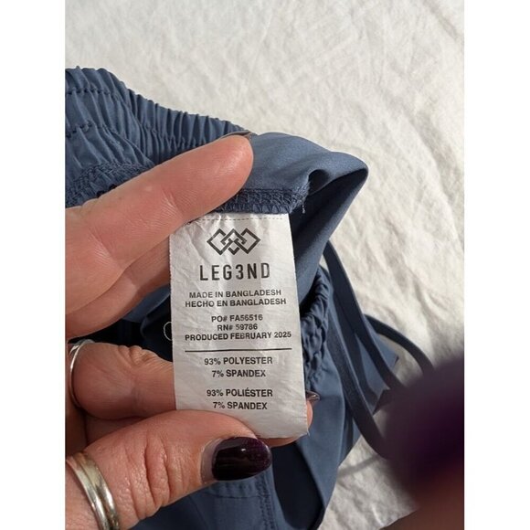 Legend Discovery women's size medium blue gray gym shorts, 4" inseam L9 - Picture 6 of 9